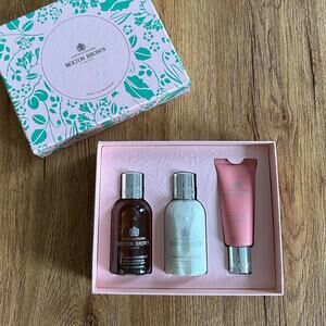 Molton Brown Heavenly Gingerlilly Travel Body & Hand Collection NEW